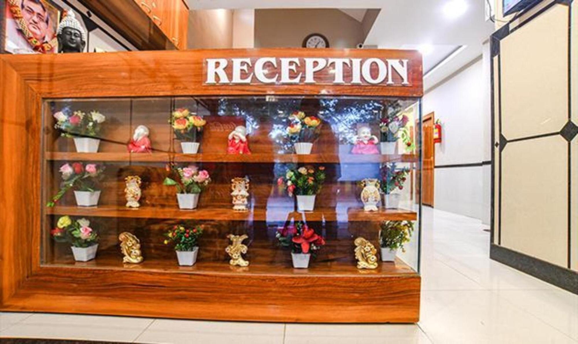 Fabhotel Royal Palace Ιντόρ Εξωτερικό φωτογραφία